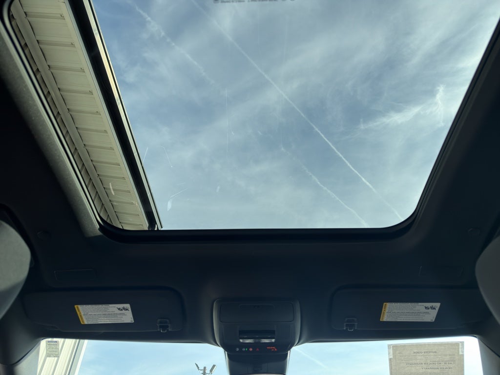 2025 Chevrolet Traverse AWD LT