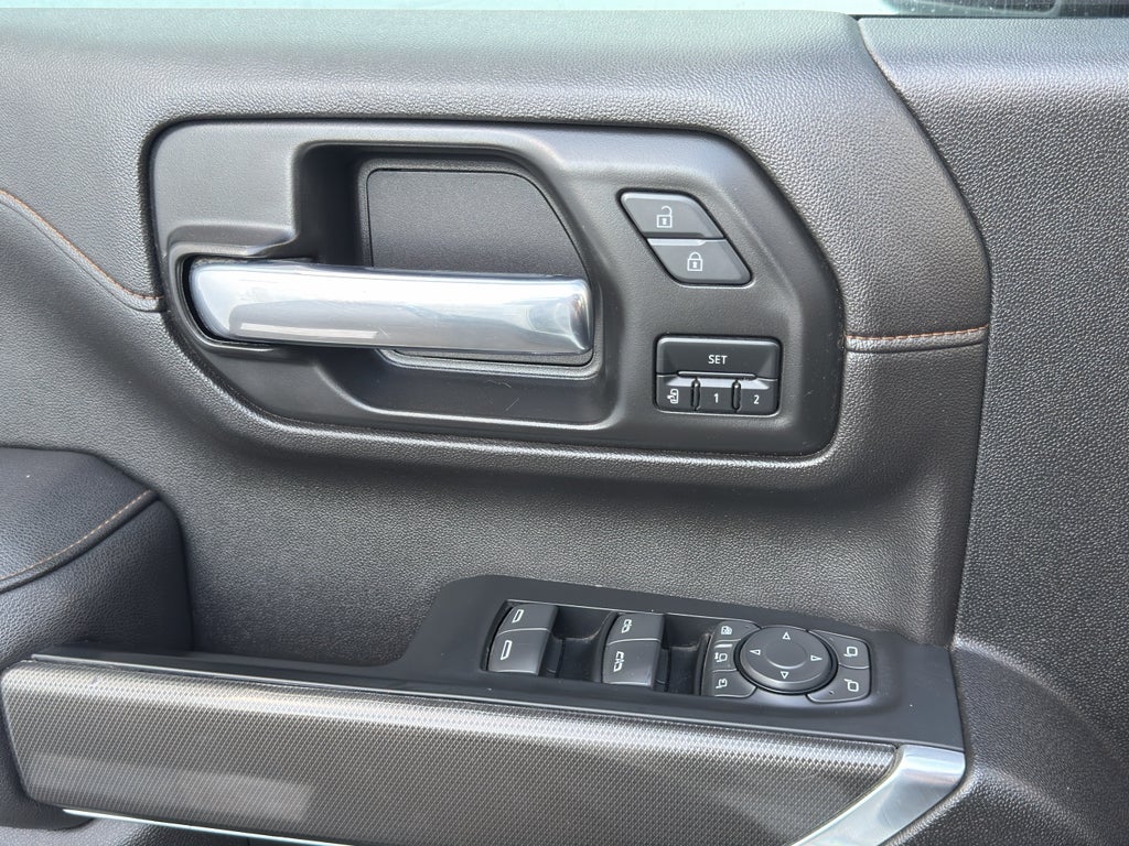 2023 GMC Sierra AT4
