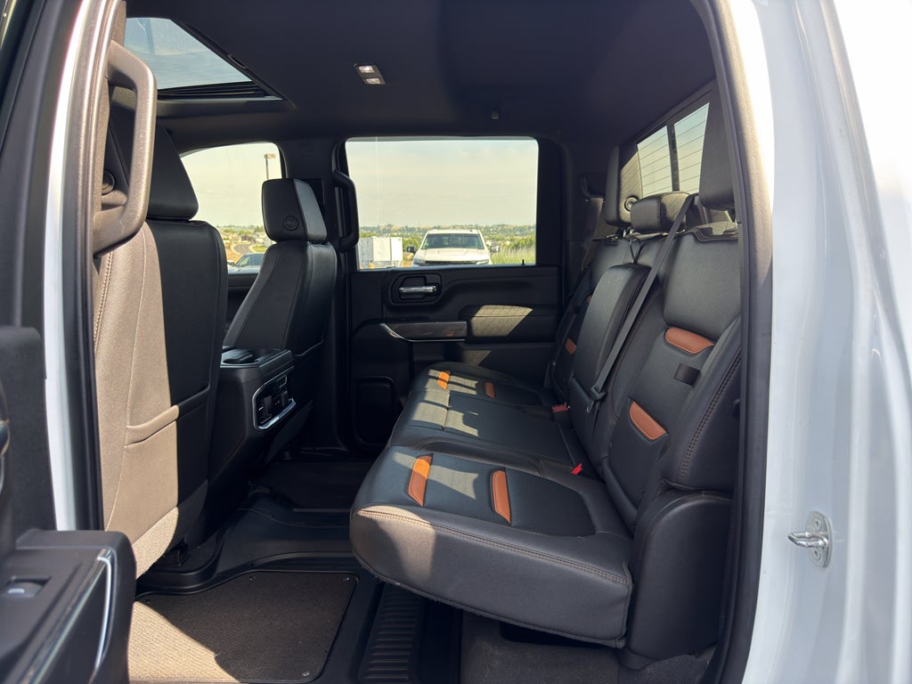 2023 GMC Sierra AT4