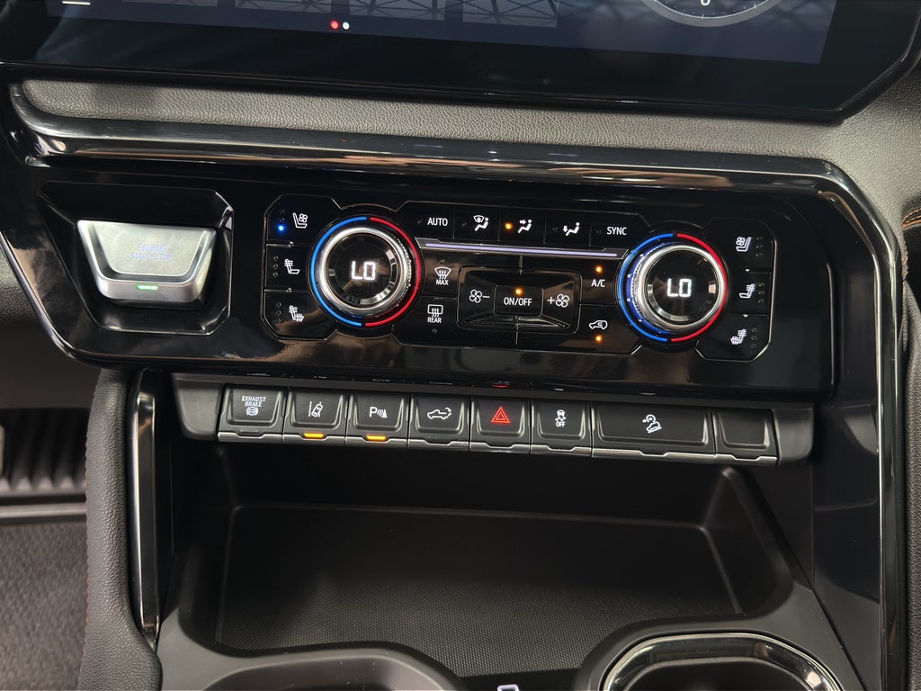 2024 GMC Sierra AT4