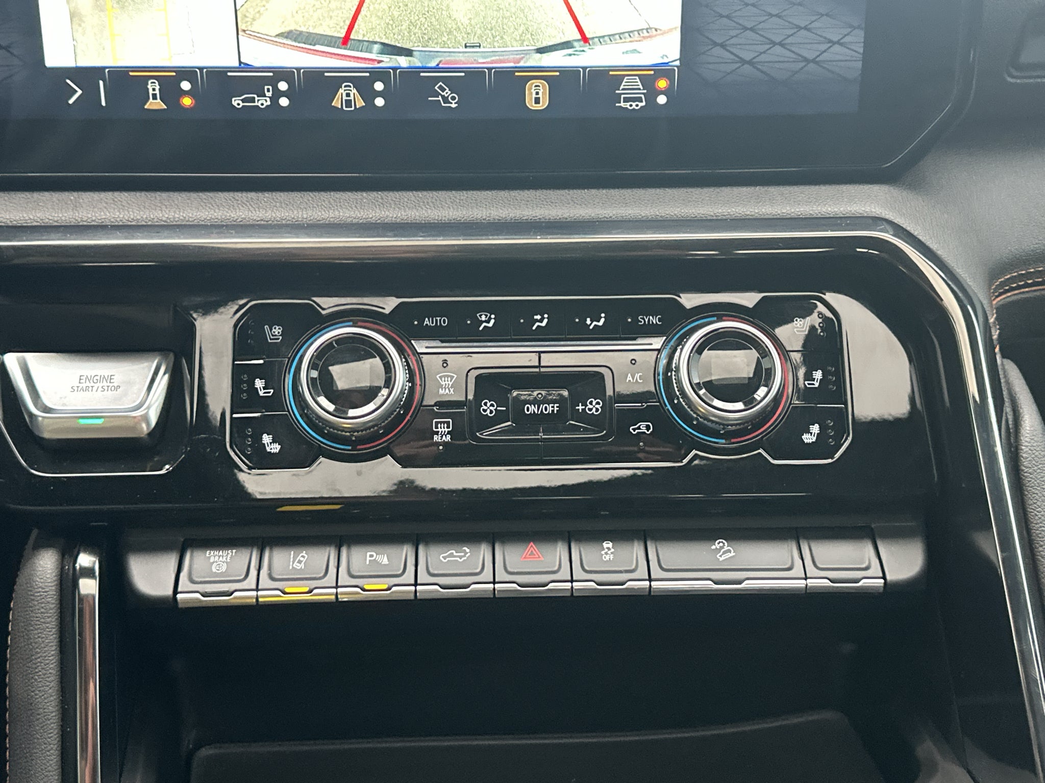 2024 GMC Sierra AT4