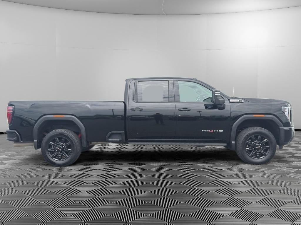 2024 GMC Sierra AT4