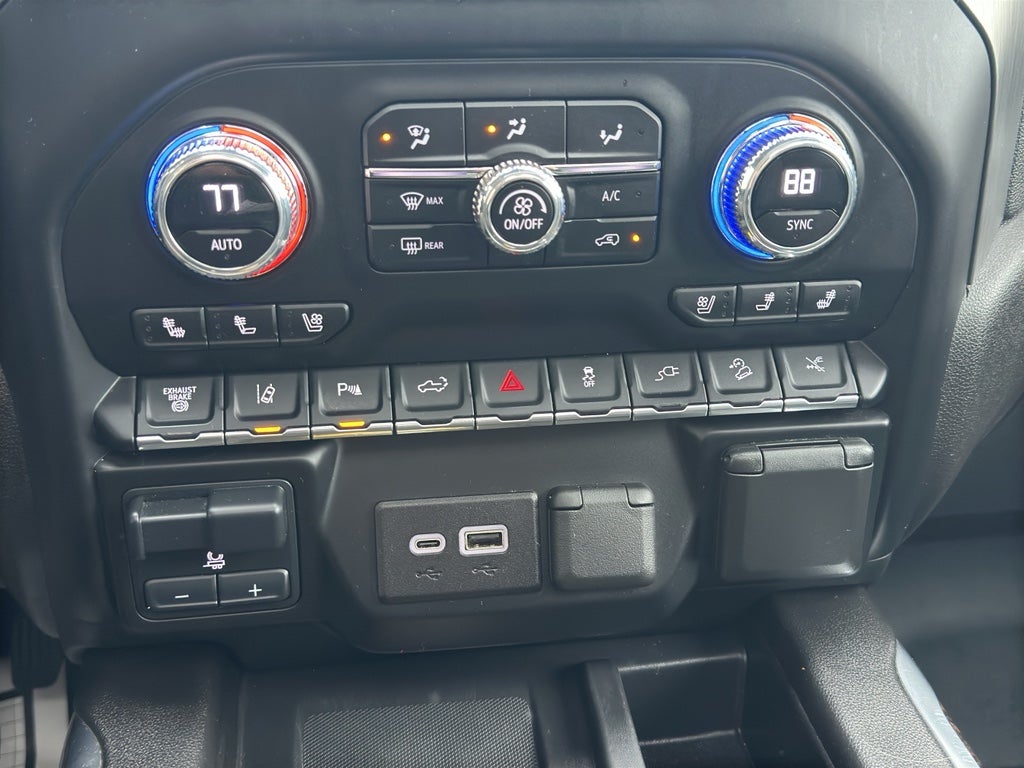 2023 GMC Sierra Denali