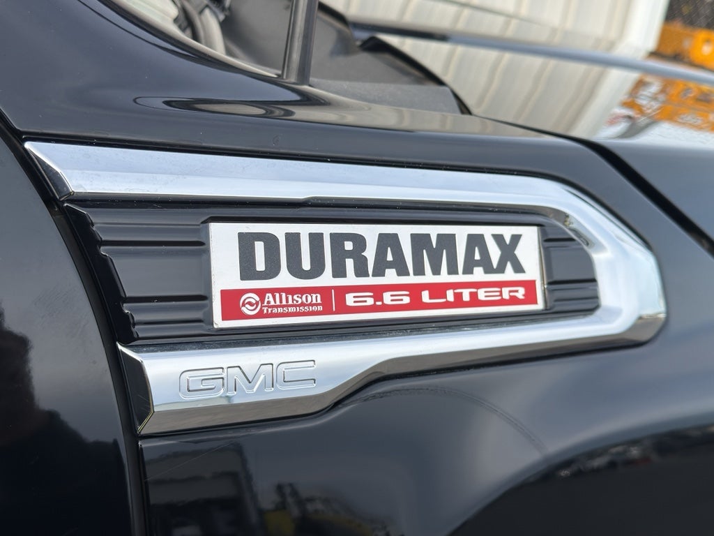 2023 GMC Sierra Denali