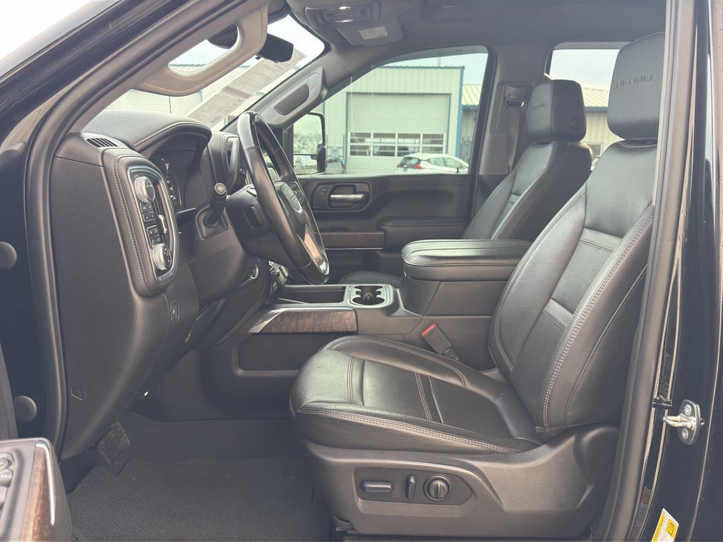 2023 GMC Sierra Denali