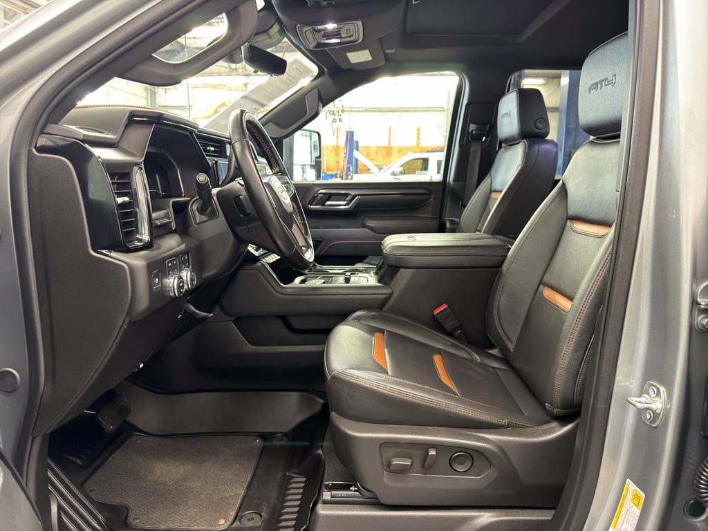 2025 GMC Sierra AT4