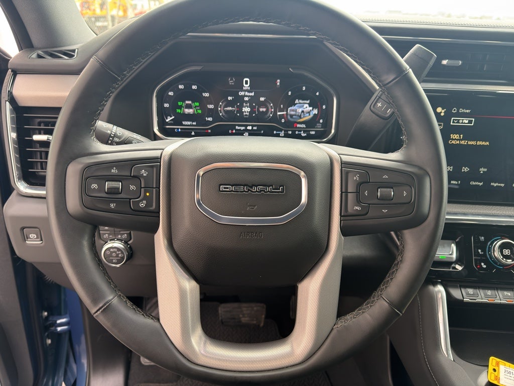 2025 GMC Sierra Denali