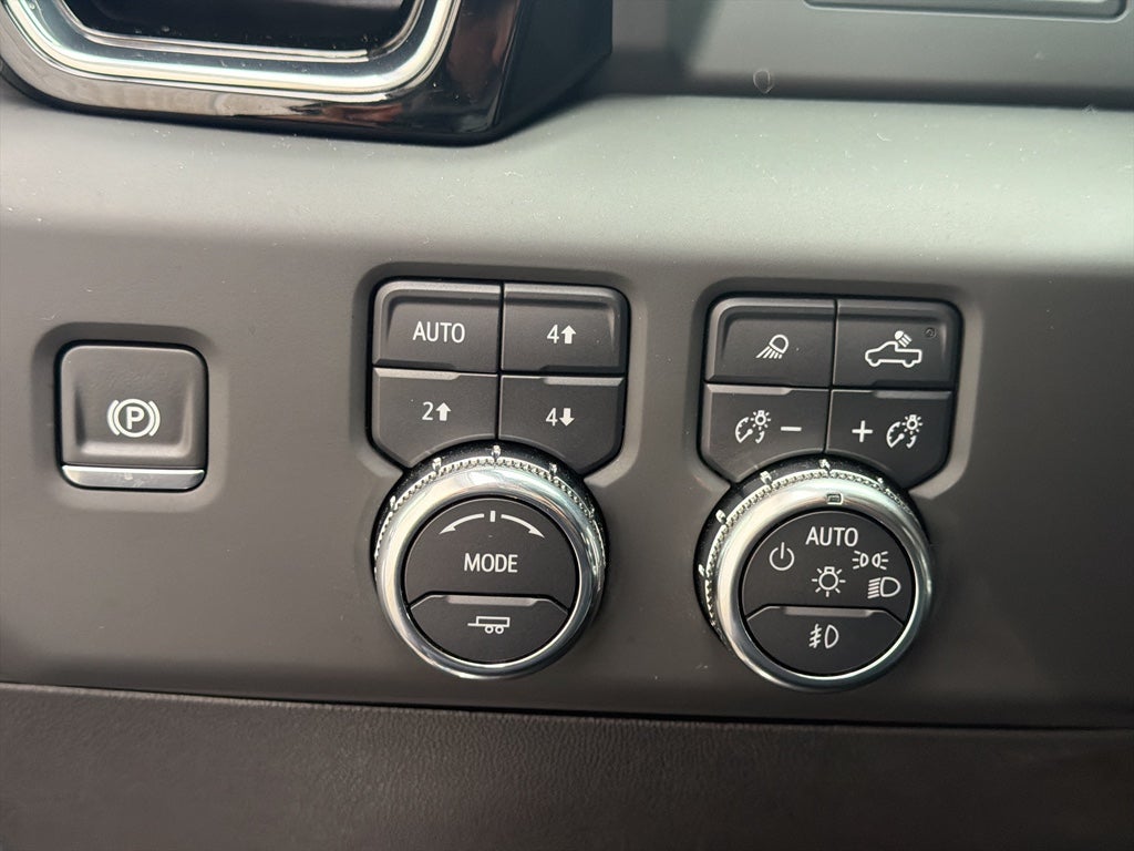 2025 GMC Sierra Denali