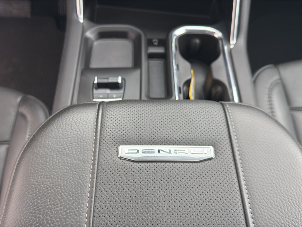 2025 GMC Sierra Denali