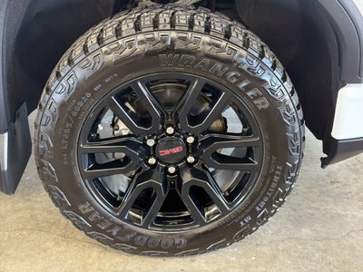 2024 GMC Sierra Pro