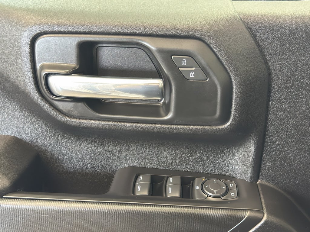 2024 GMC Sierra Pro