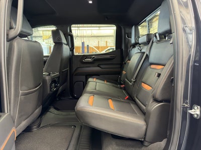 2024 GMC Sierra AT4
