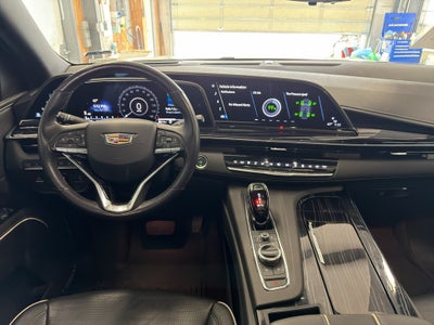 2023 Cadillac Escalade ESV 4WD Sport