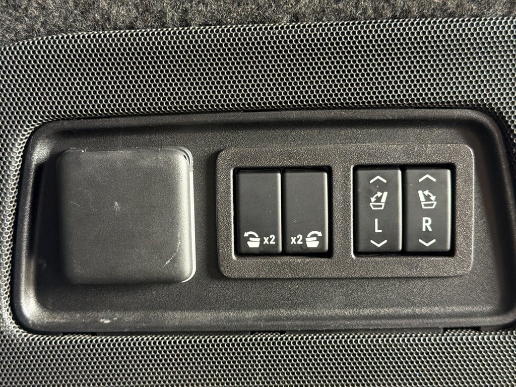 2023 Cadillac Escalade ESV 4WD Sport