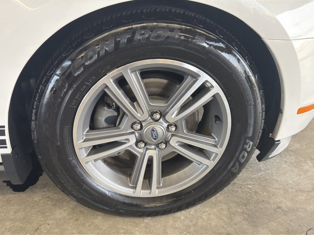 2012 Ford Mustang V6 Premium