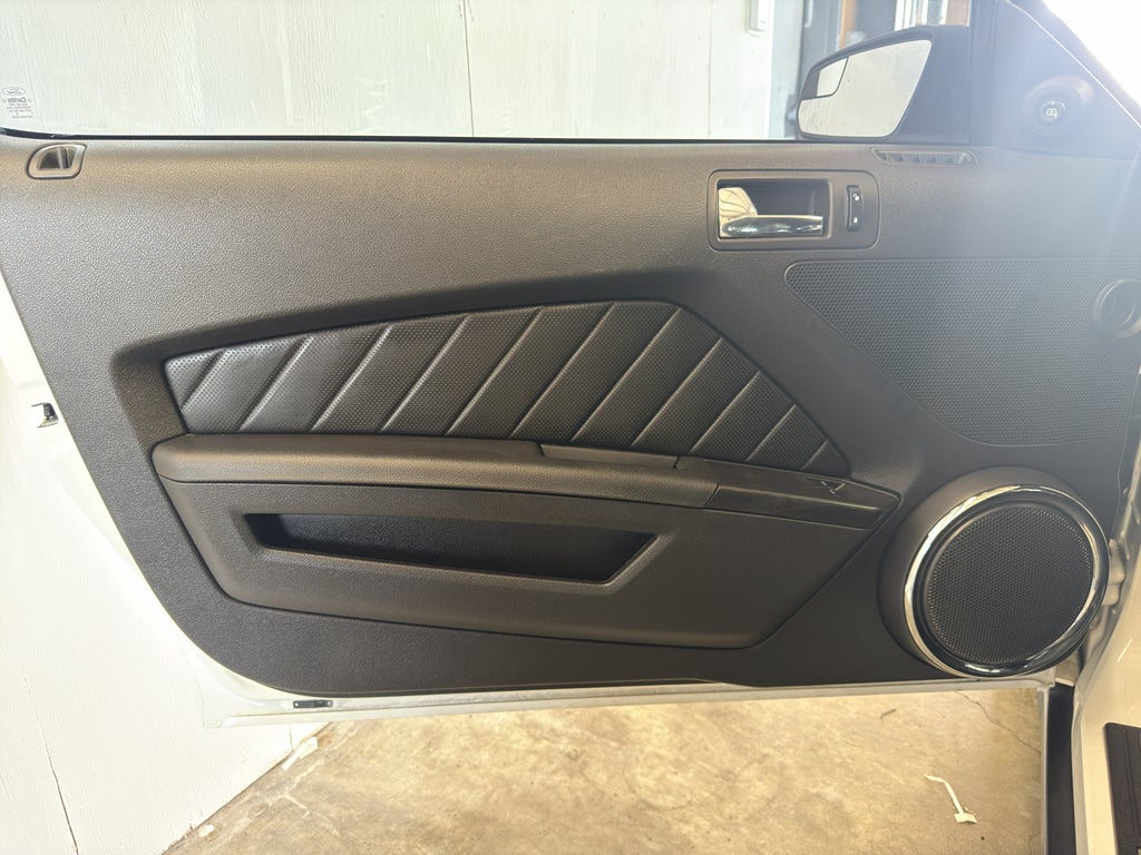 2012 Ford Mustang V6 Premium