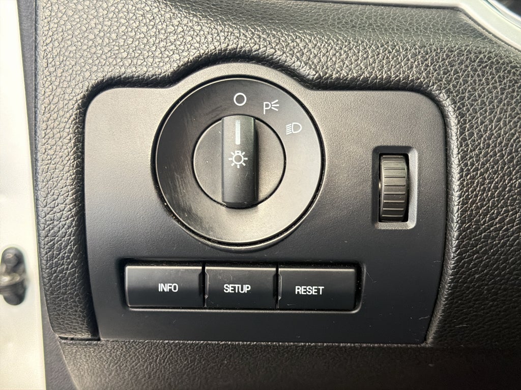 2012 Ford Mustang V6 Premium