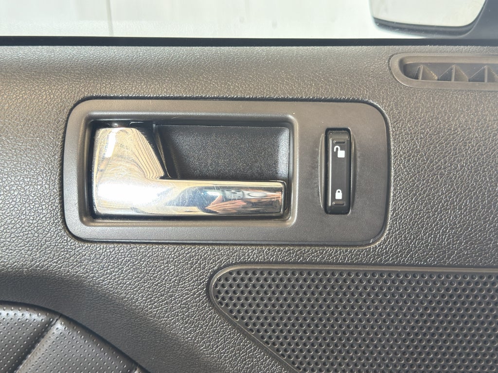 2012 Ford Mustang V6 Premium