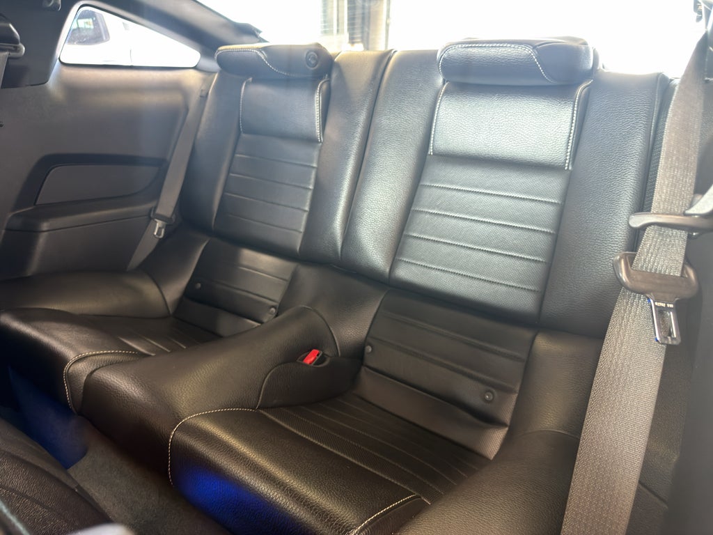 2012 Ford Mustang V6 Premium