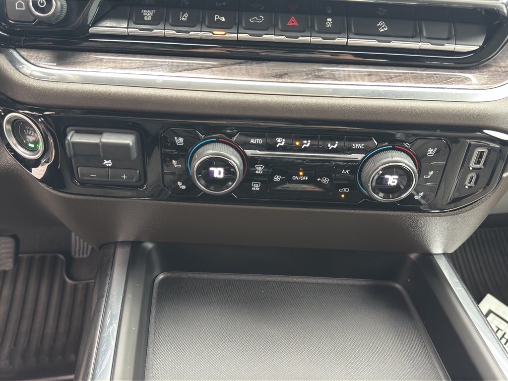 2025 Chevrolet Silverado LTZ