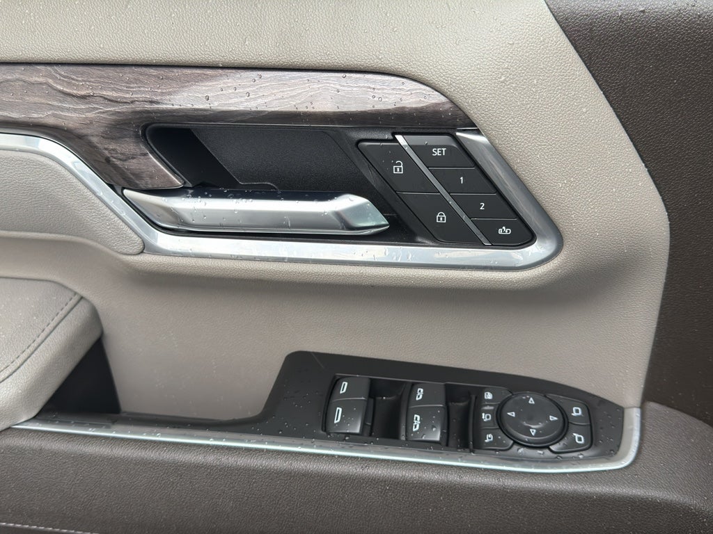 2025 Chevrolet Silverado LTZ