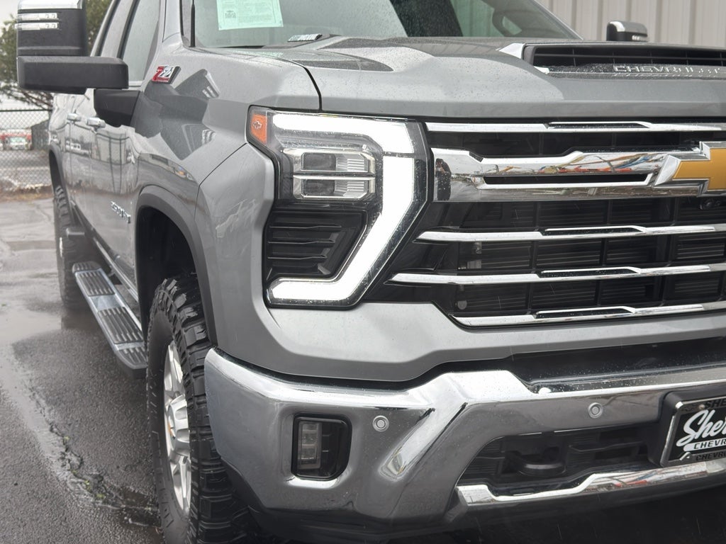 2025 Chevrolet Silverado LTZ