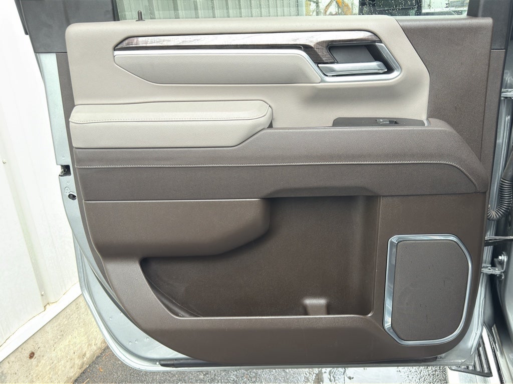 2025 Chevrolet Silverado LTZ