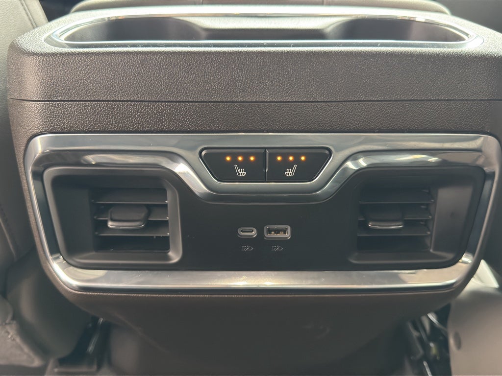 2025 Chevrolet Silverado LTZ