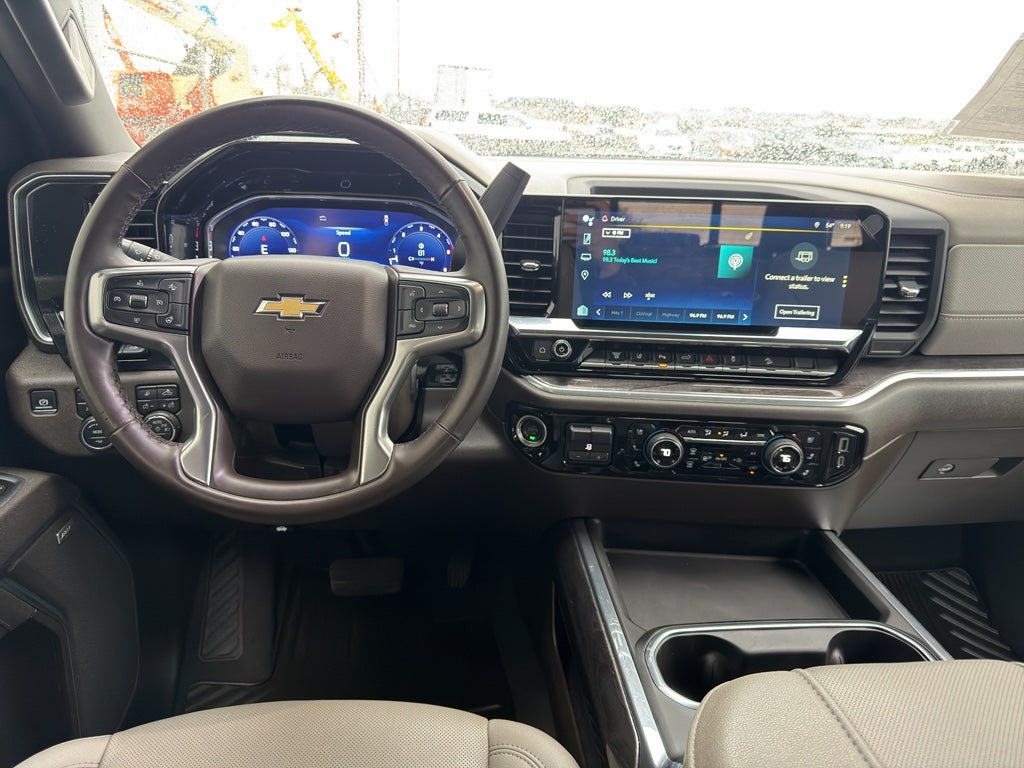 2025 Chevrolet Silverado LTZ