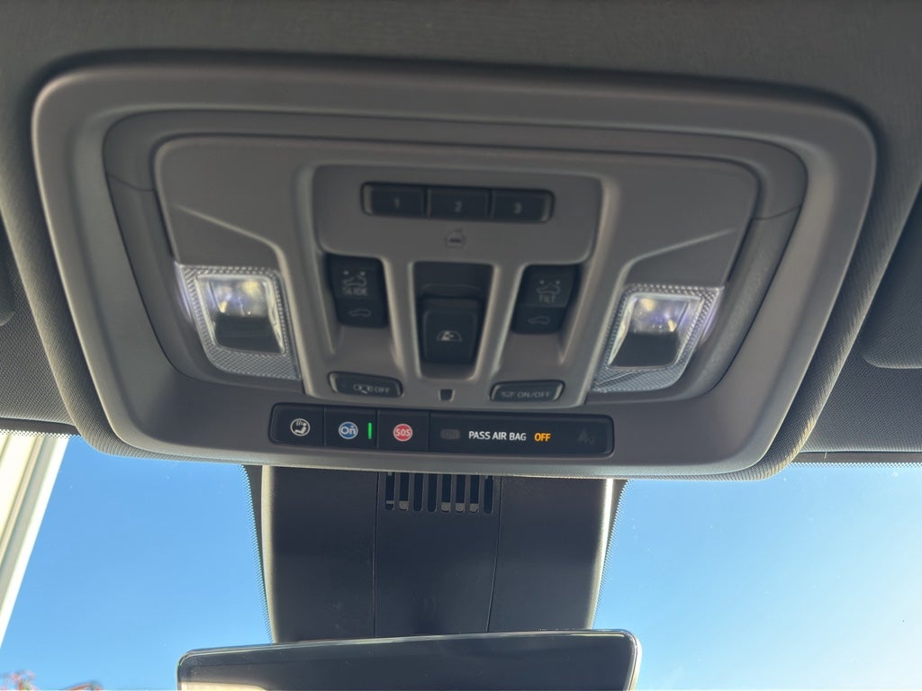 2025 Chevrolet Silverado LTZ