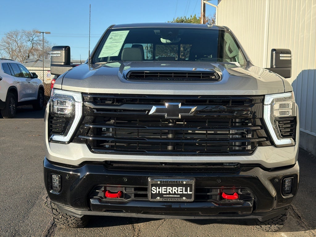 2025 Chevrolet Silverado LTZ