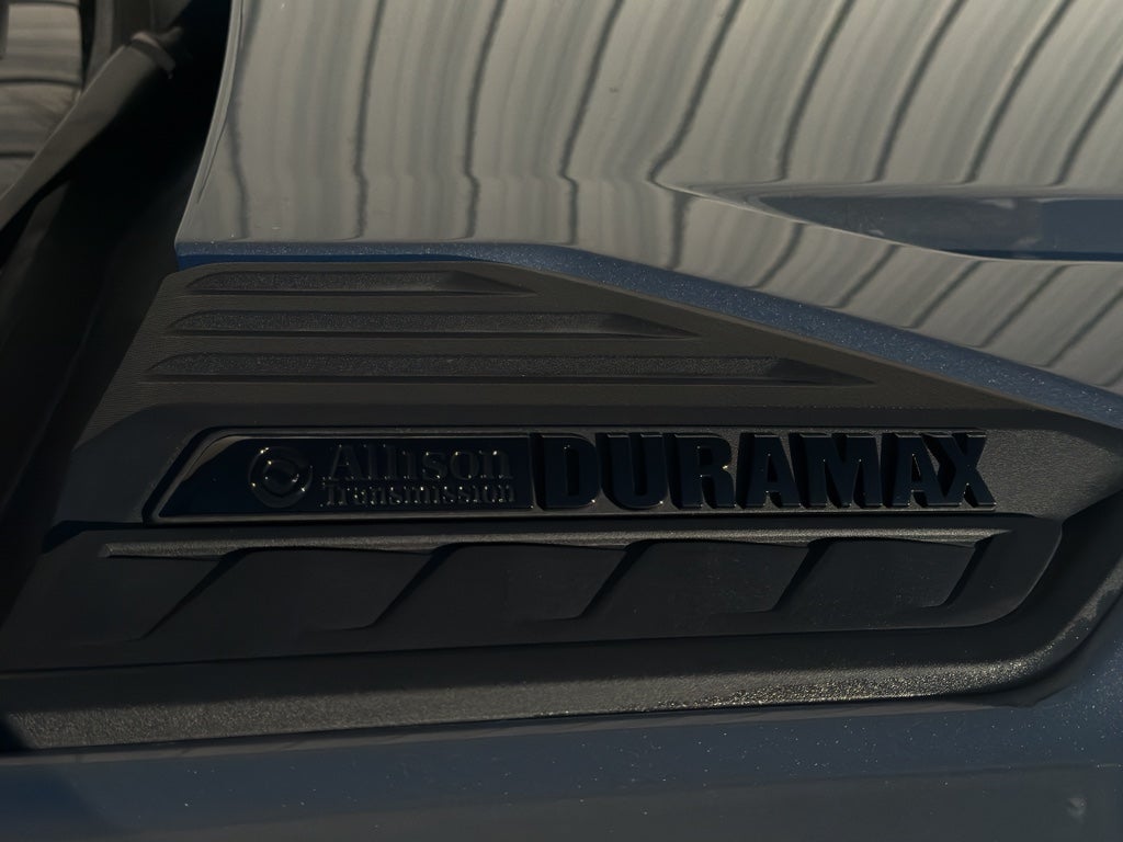 2025 Chevrolet Silverado LTZ