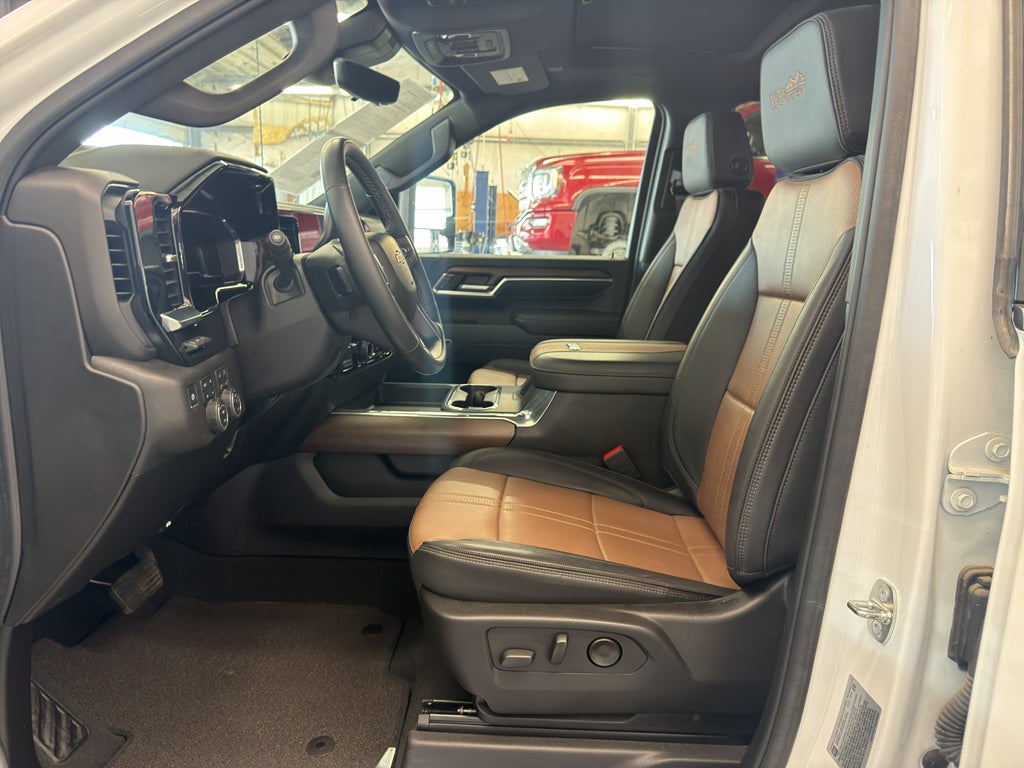 2024 Chevrolet Silverado High Country