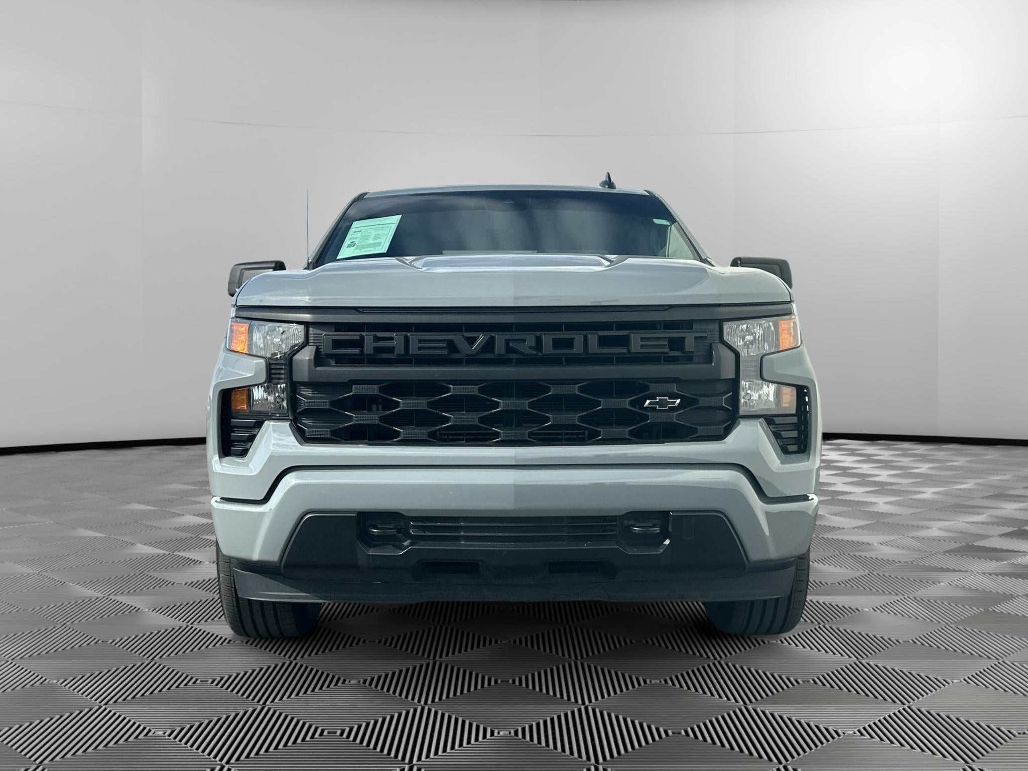 2024 Chevrolet Silverado Custom