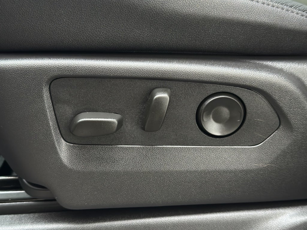 2025 Chevrolet Silverado ZR2