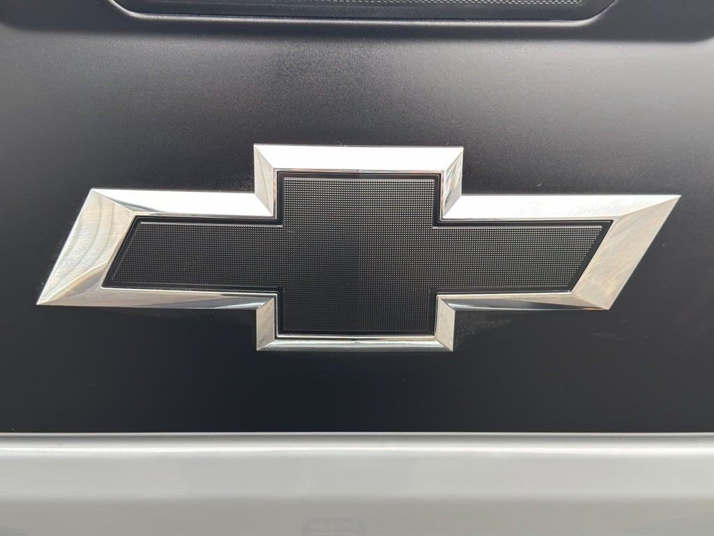 2025 Chevrolet Silverado ZR2