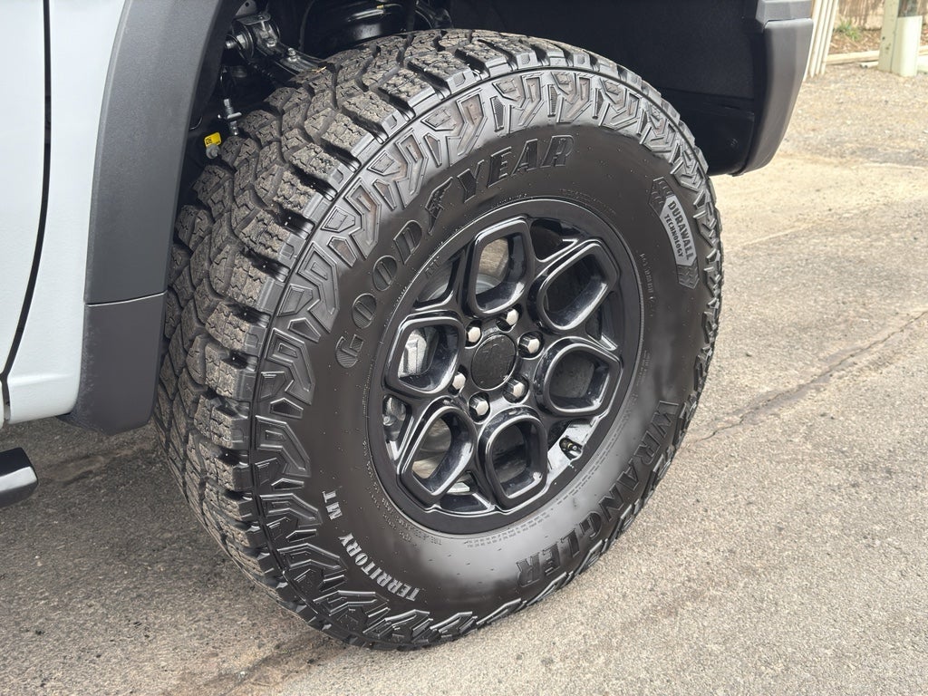 2025 Chevrolet Silverado ZR2