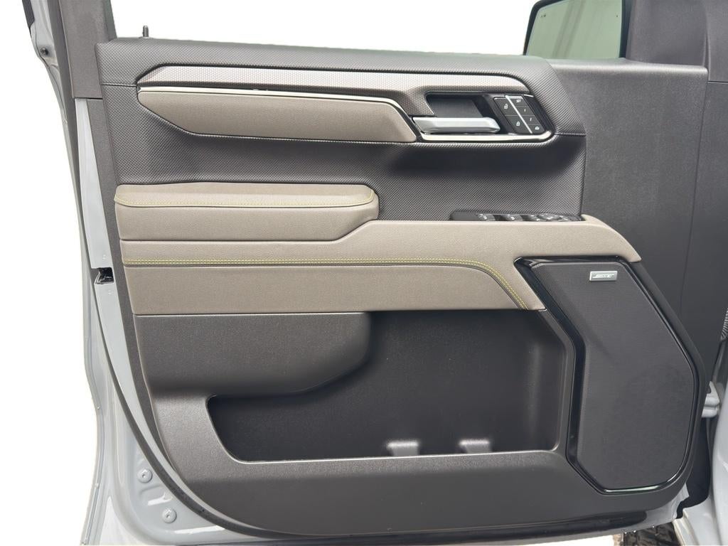 2025 Chevrolet Silverado ZR2