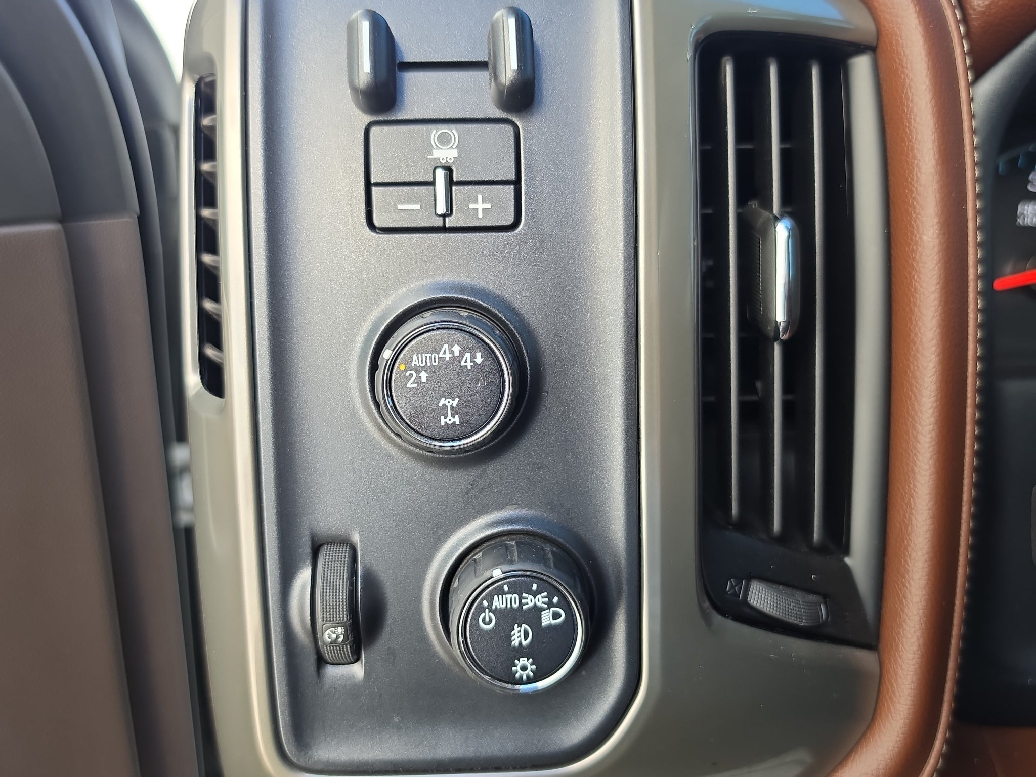 2018 Chevrolet Silverado High Country