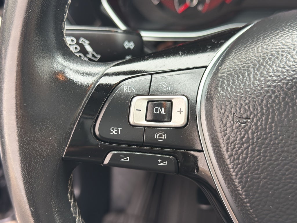 2019 Volkswagen Jetta R-Line