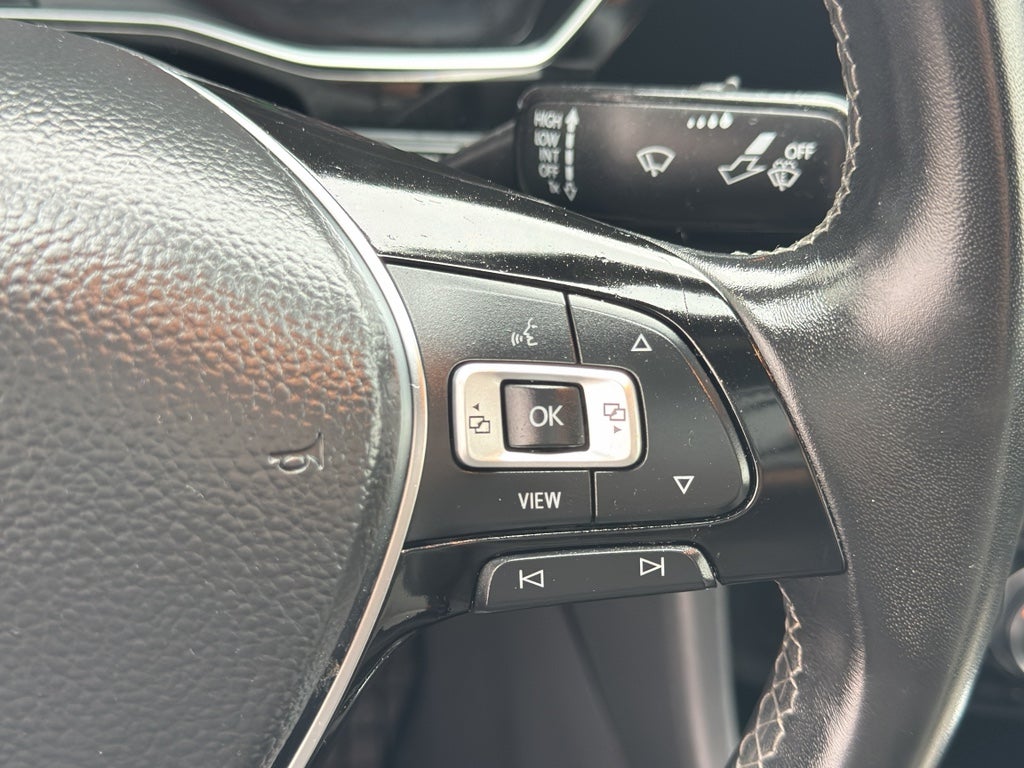 2019 Volkswagen Jetta R-Line