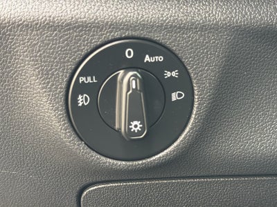 2019 Volkswagen Jetta R-Line