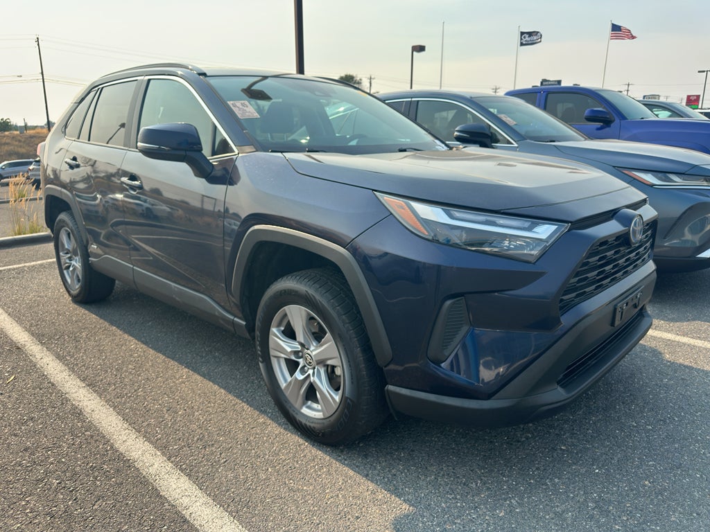 2022 Toyota RAV4 Hybrid XLE
