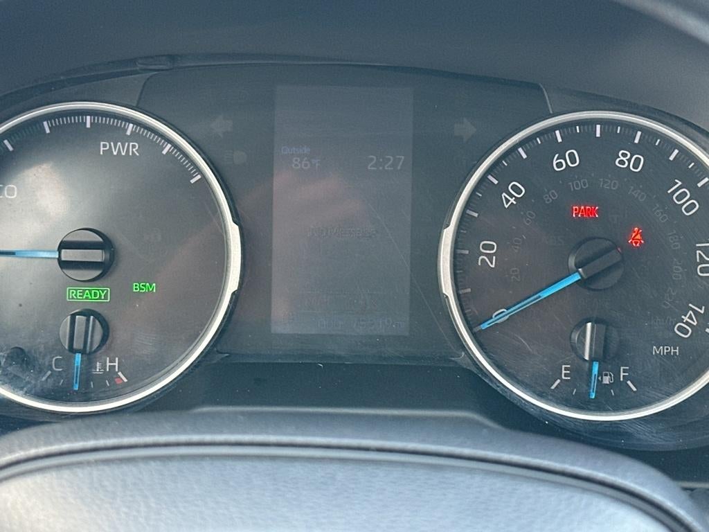 2022 Toyota RAV4 Hybrid XLE