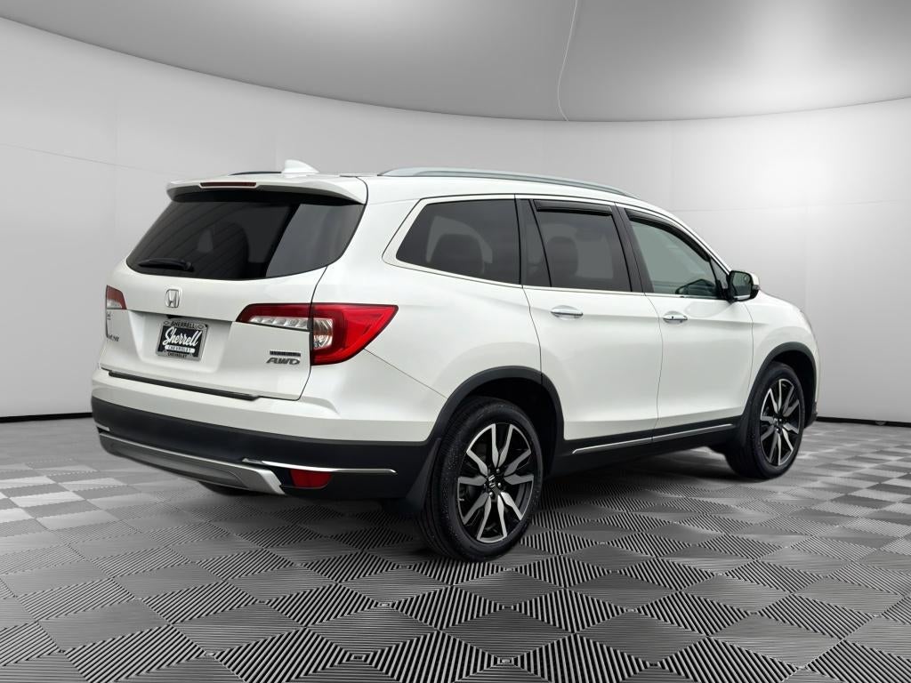 2020 Honda Pilot Touring 8-Passenger