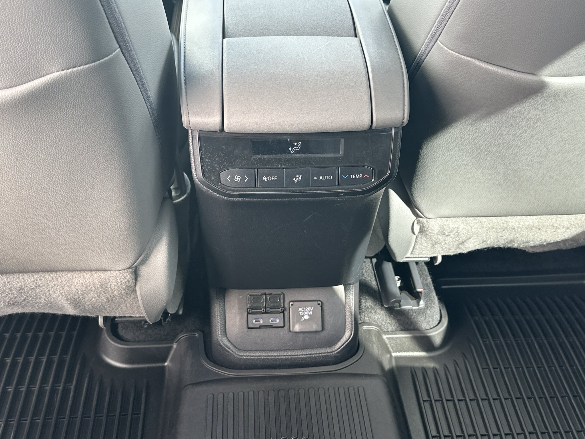 2022 Toyota Highlander Hybrid Hybrid Limited