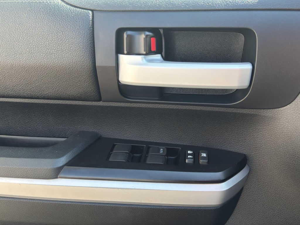 2015 Toyota Tundra SR5