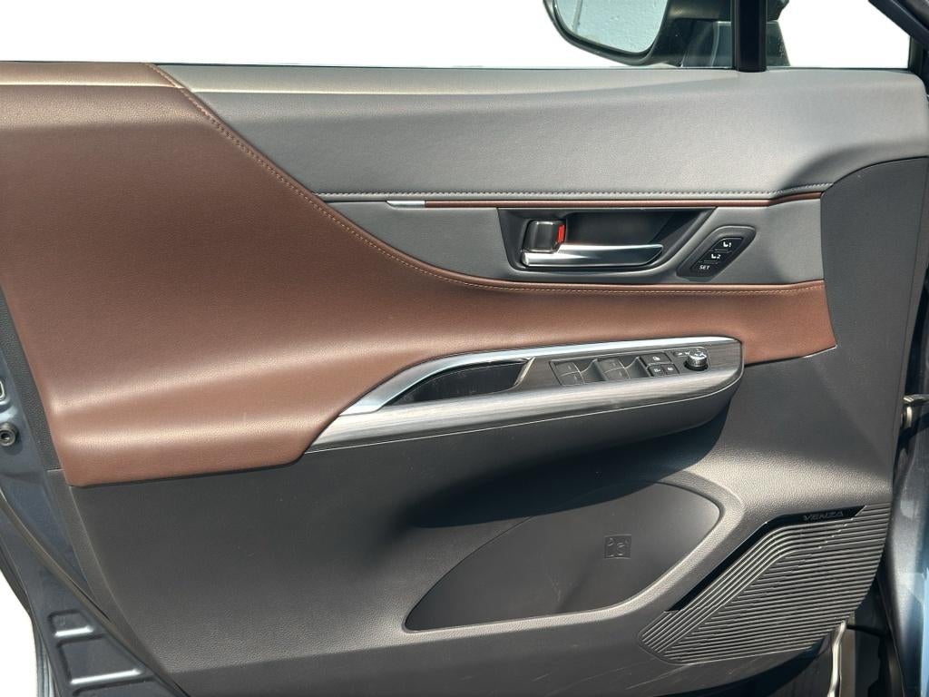 2023 Toyota Venza Limited