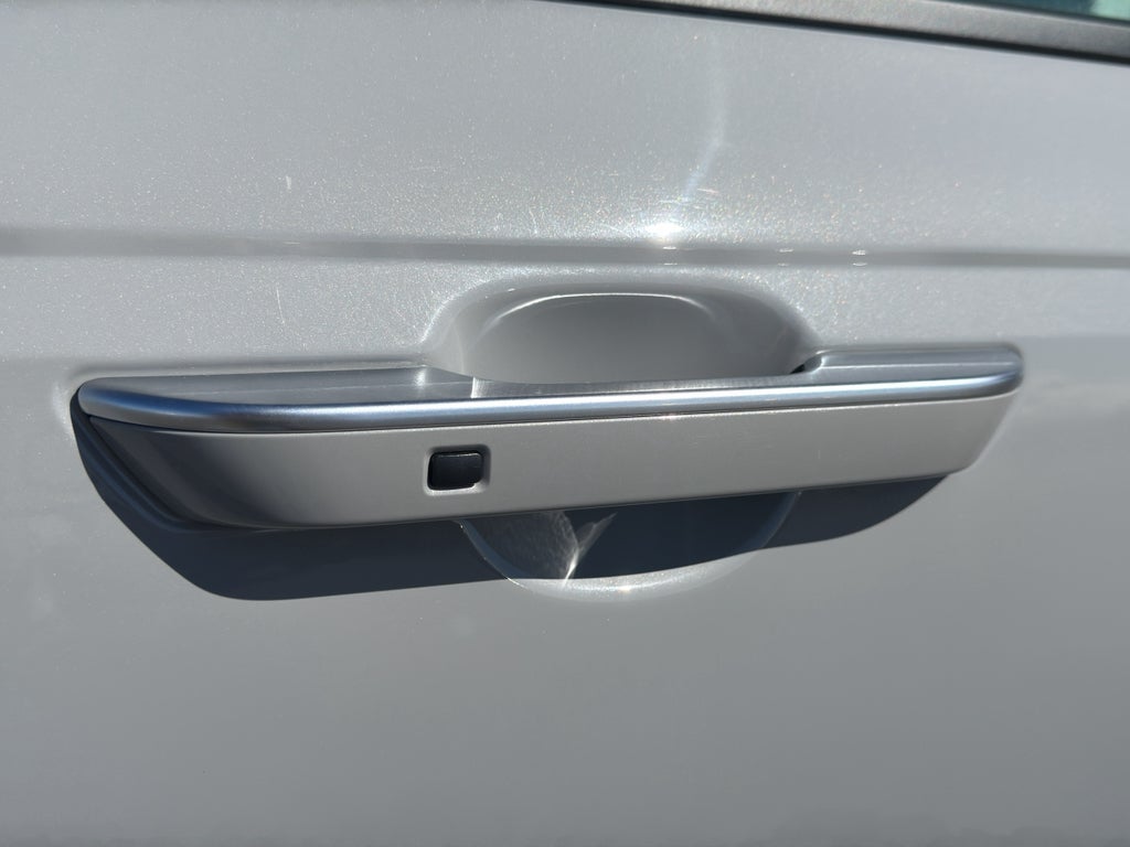 2024 Kia Carnival SX