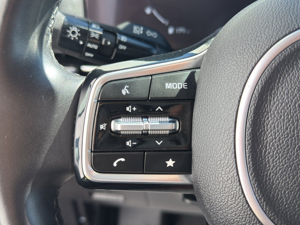 2024 Kia Carnival SX